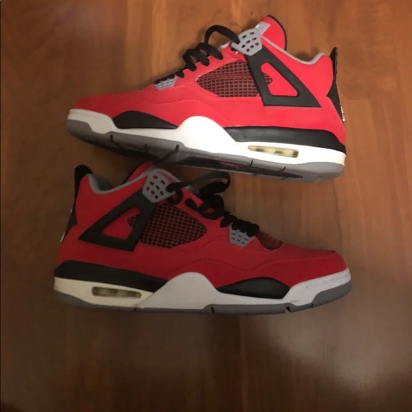 toro bravo 4s size 12